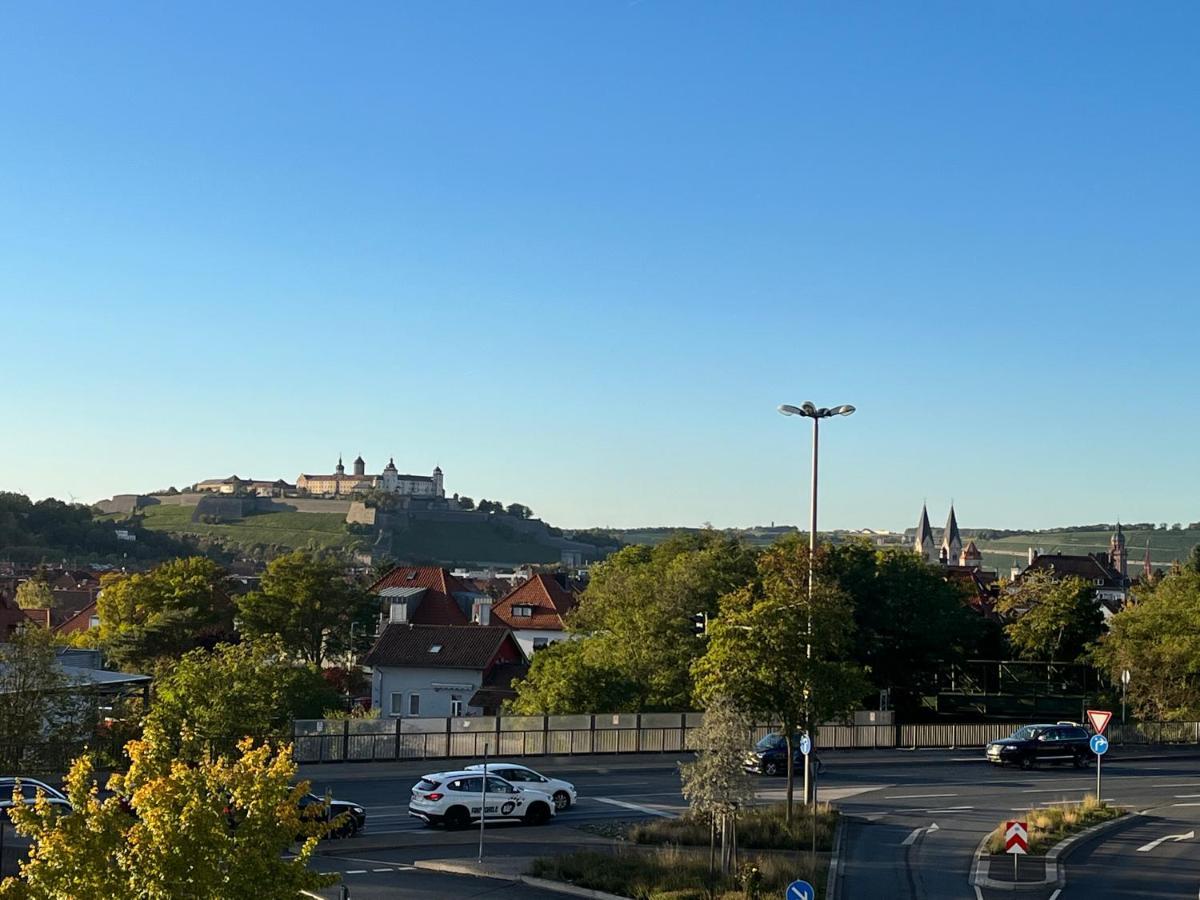 Schoenes Apartment Mit Festungsblick - Free Parking - Вюрцбург Экстерьер фото